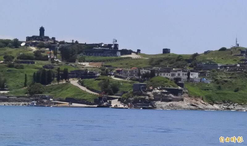烏坵海陸上士墜坑道摔斷脊椎 海軍司令部國賠235萬元確定