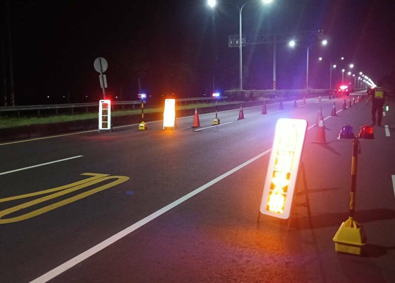 白河警深夜查抄攔檢 查獲幽靈車牌
