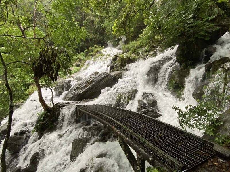 崩坍樹倒、溪水暴漲 玉山「瓦拉米步道」續封閉
