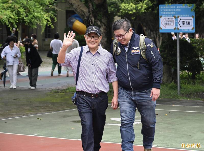 上午現身投票 罷免王鴻薇領銜人陳柏宏：台灣未來靠每個人一起創造
