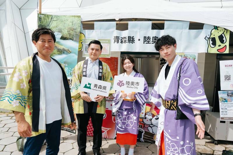 台日大港水果祭首日吸4.5萬人 今天最後一天