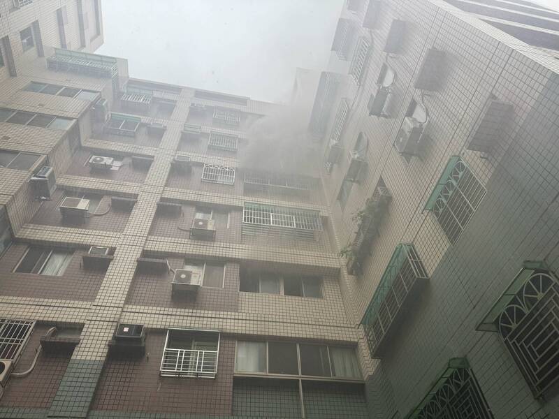 台中潭子集合式住宅火警   6人預防性送醫