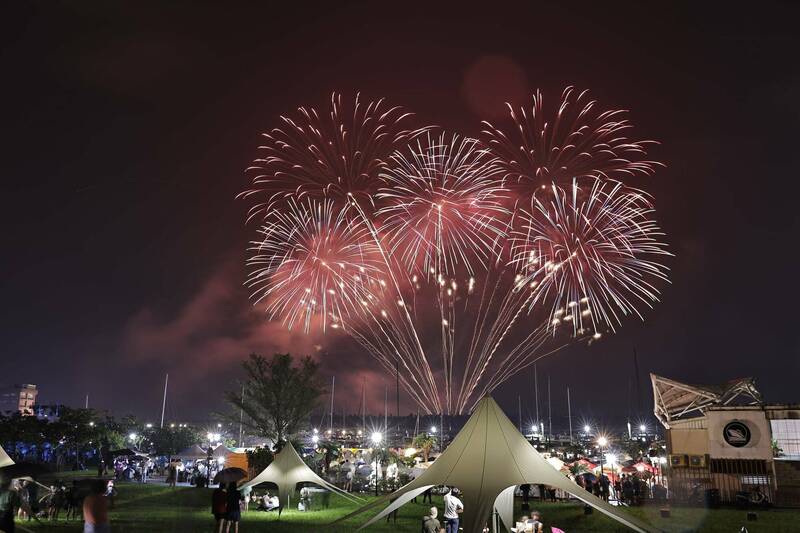 基隆浪曲嘉年華 告五人樂團：每次基隆開唱 必定雨神同行
