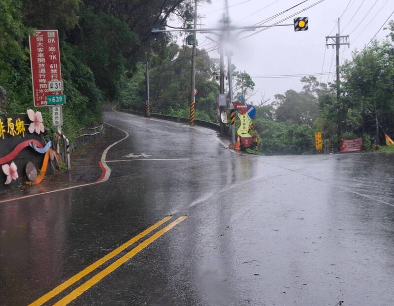 屏東山區豪雨 台24線德文路口至神山不排除今晚7點封閉