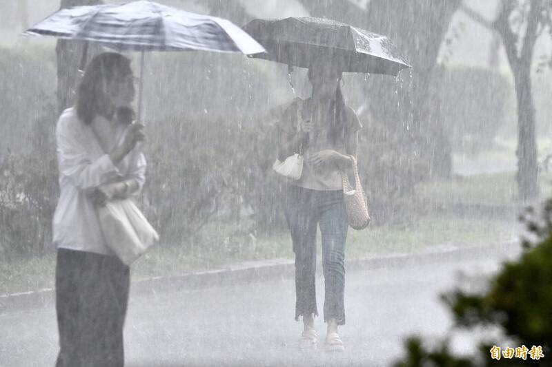 不斷更新！中南部大豪雨狂炸 今停班停課一次看