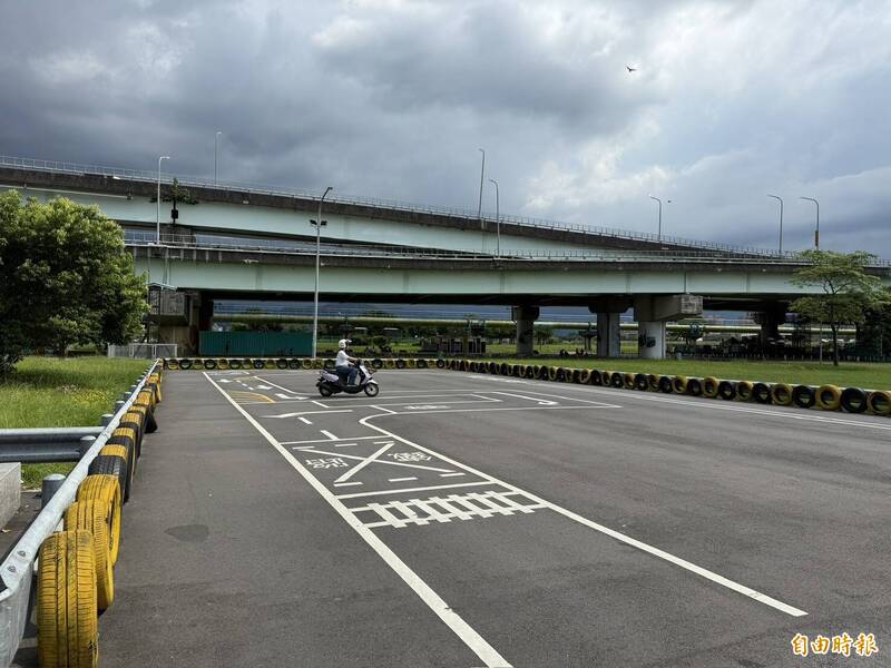 新北市高灘處提供免費練車場地 9處河濱機車練習場助攻考照