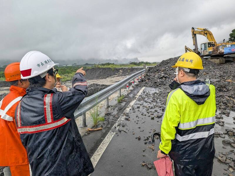 高雄山區超大豪雨新增9條土石流警戒 擴大撤離美濃區188人