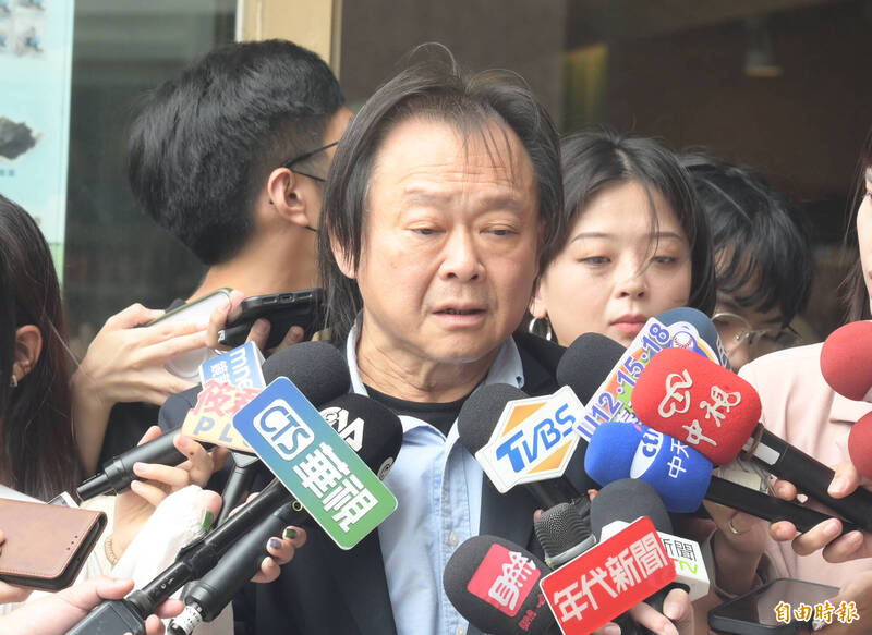 王世堅30日呼籲賴清德叫823的罷團撤案。（記者王藝菘攝）
