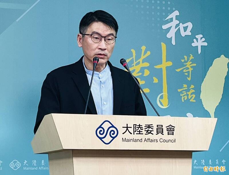 陸委會發言人梁文傑(圖)今表示,尊重朱孝天個人立場。(記者陳鈺馥攝) 陸委會發言人梁文傑(圖)今表示,尊重朱孝天個人立場。(記者陳鈺馥攝)
