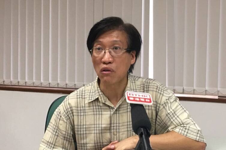 澳門最知名的民主派人士之一、前立法會議員區錦新。(圖擷取自區錦新臉書專頁) 澳門最知名的民主派人士之一、前立法會議員區錦新。(圖擷取自區錦新臉書專頁)