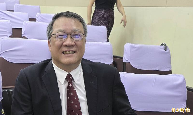 對於入閣傳言,沈延盛笑回「沒有啦」。(記者洪瑞琴攝) 對於入閣傳言,沈延盛笑回「沒有啦」。(記者洪瑞琴攝)