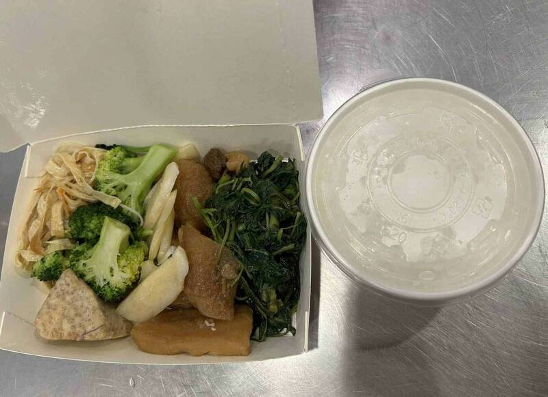 店家公開6菜1碗稀飯食材內容。(業者提供) 店家公開6菜1碗稀飯食材內容。(業者提供)