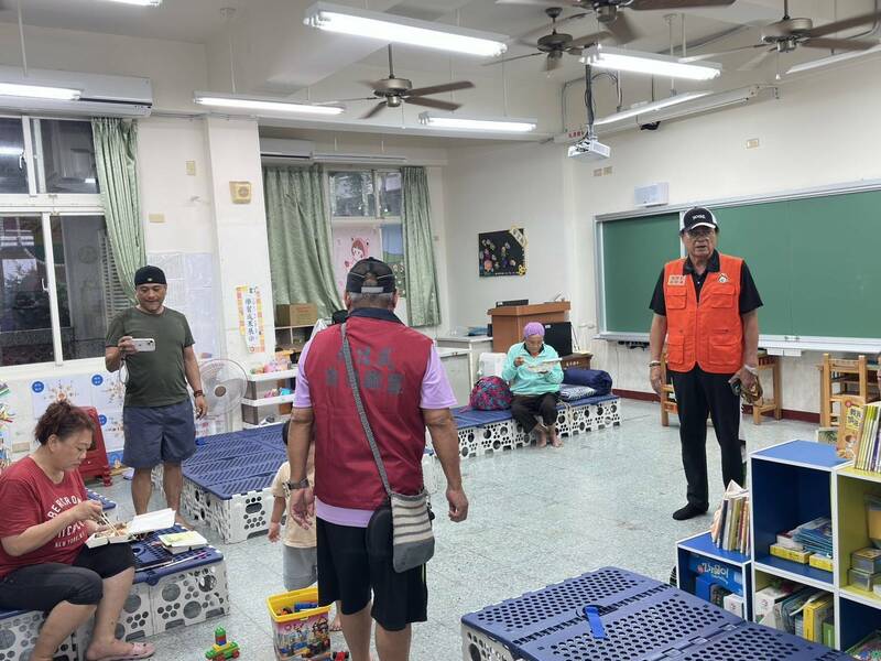 屏縣山區原鄉持續預防性撤離安置中。（屏東縣政府提供）
