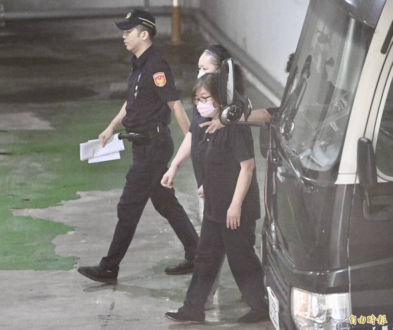 前國民黨台北市黨部主委黃呂錦茹，北院裁定1000萬交保。（記者羅沛德攝）