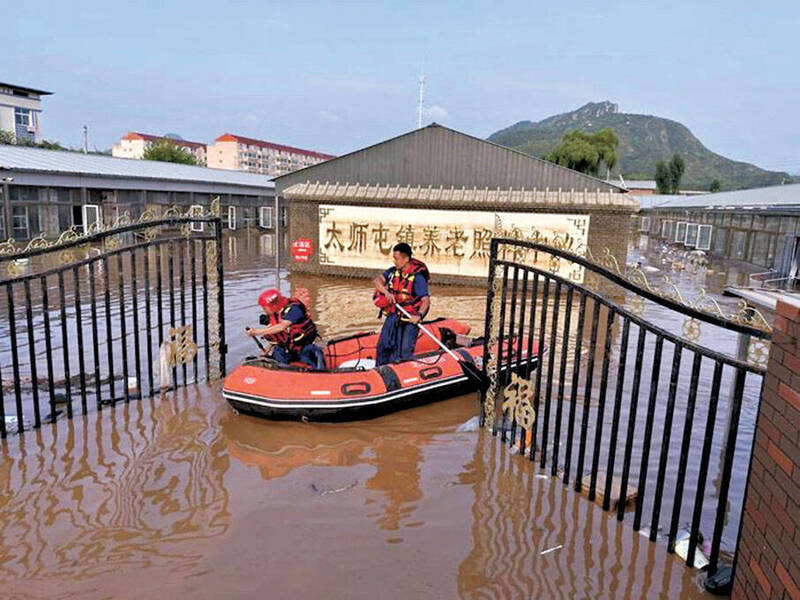 中國首都北京市遭遇極端降雨，密雲區太師屯鎮養老照料中心共31人罹難。（圖擷自網路）