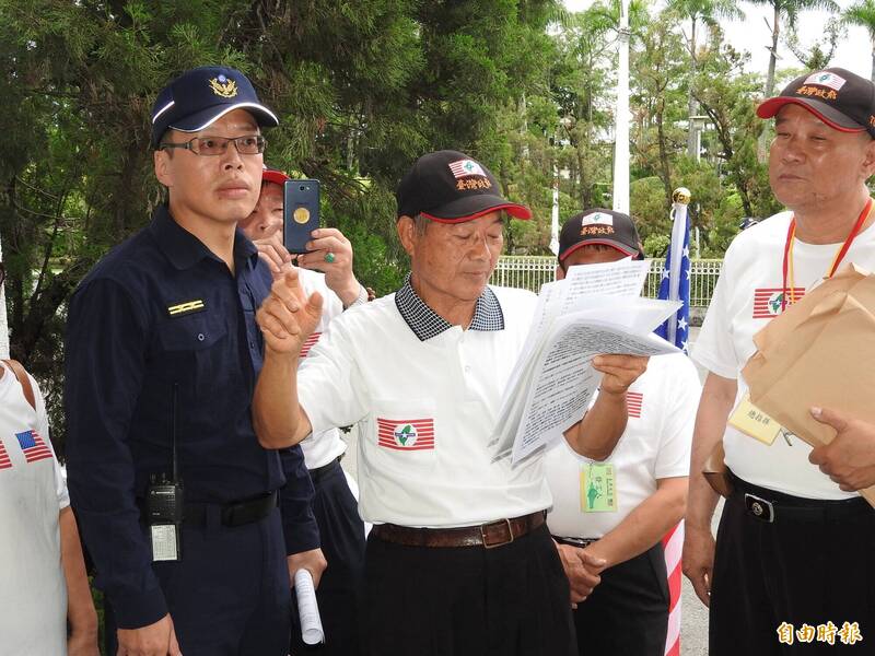 自稱「台灣政府」臨時總統的蔡吉源。(資料照,記者佟振國攝) 自稱「台灣政府」臨時總統的蔡吉源。(資料照,記者佟振國攝)