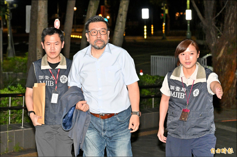 台北市議會國民黨籍副議長葉林傳涉貪案，北檢諭知葉林傳五百萬元交保、限制出境出海及配戴電子手環。（記者叢昌瑾攝）