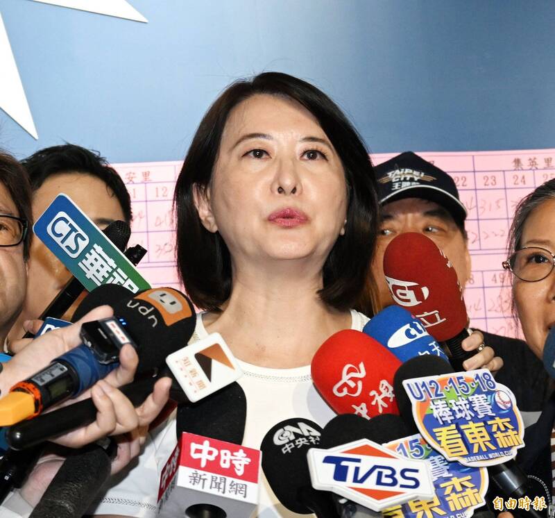 王鴻薇質疑大支4年領2000萬補助 酸「合法的飯不要嗎」