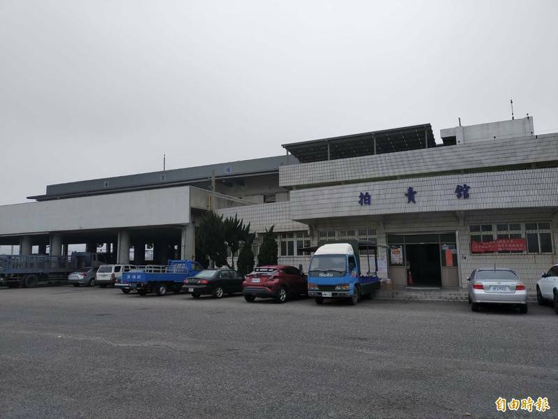 大安肉品市場近期豬腳供貨量大增。（資料照）