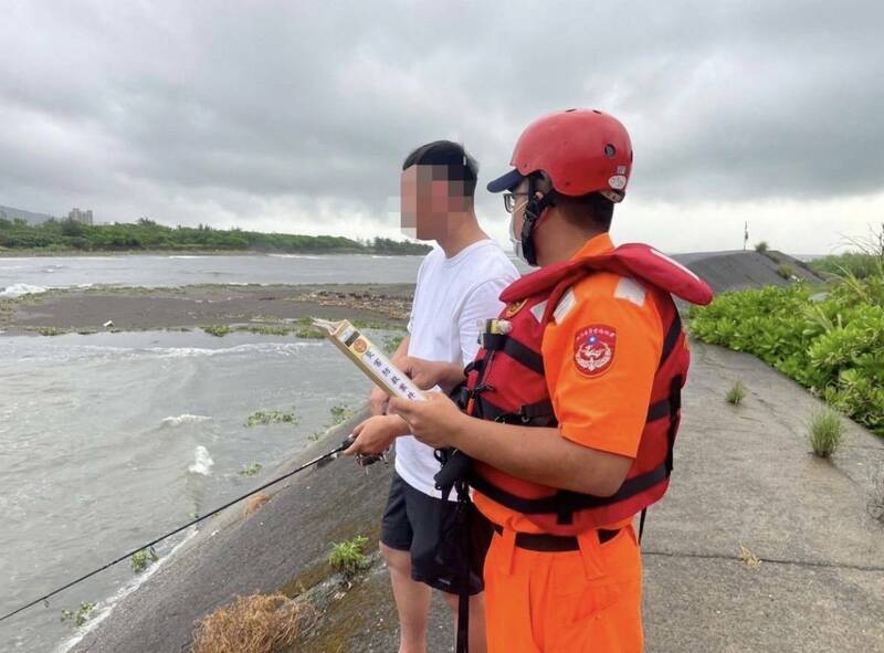 颱風楊柳逼近！北部沿海風浪增強 海巡籲勿到海邊觀浪、戲水