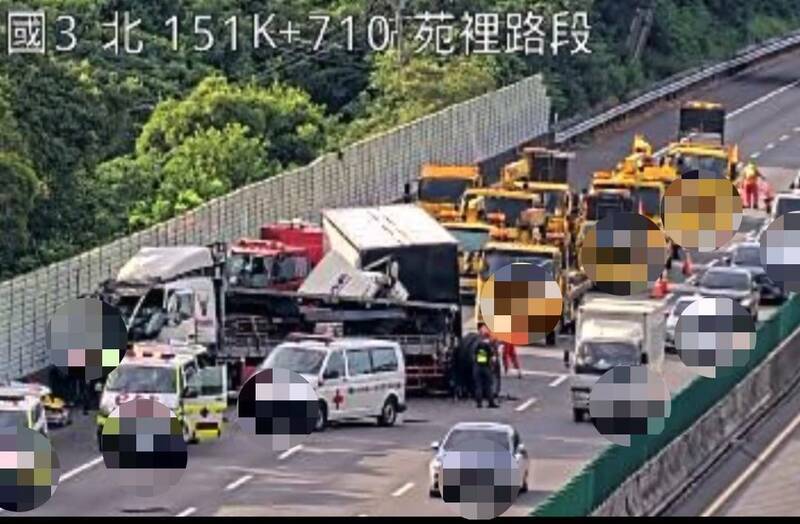 下班注意！ 國道3號苑裡段3輛大車撞一團 1傷送醫