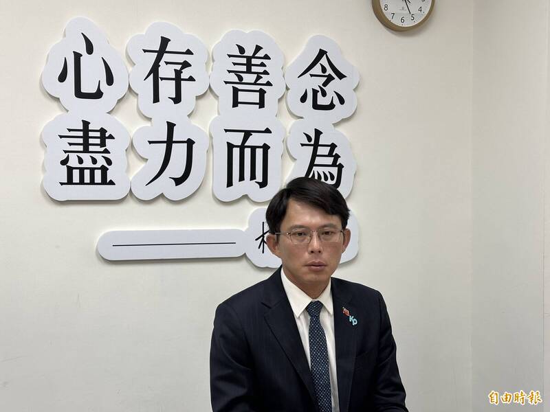 黃國昌表態參選新北市長 周玉蔻批「戰略戰術0分」：柯文哲知道嗎？