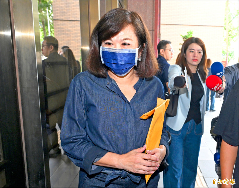 台北地方法院審理前台北市長柯文哲等人涉京華城等弊案，昨開庭傳喚基隆市副市長邱佩琳作證。（記者廖振輝攝）