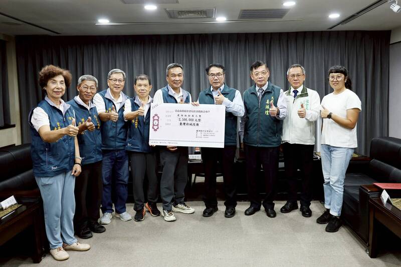 助台南災區重建 台灣府城隍廟捐250萬