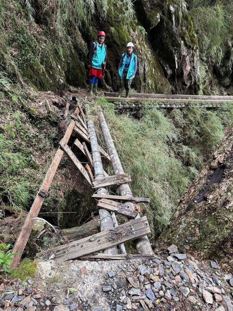 颱風過境步道多處倒木與棧橋毀損   玉山線持續封閉