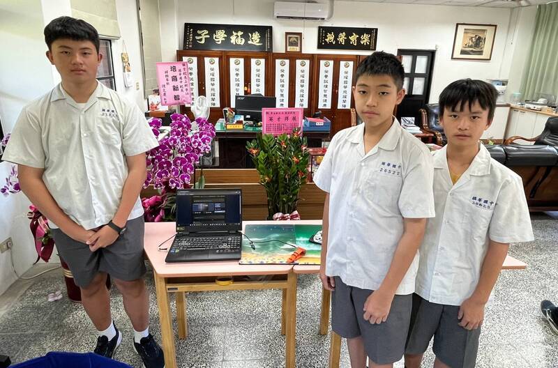IEYI青少年發明展獲佳績 宜蘭國華國中「水域天眼」救溺系統摘金