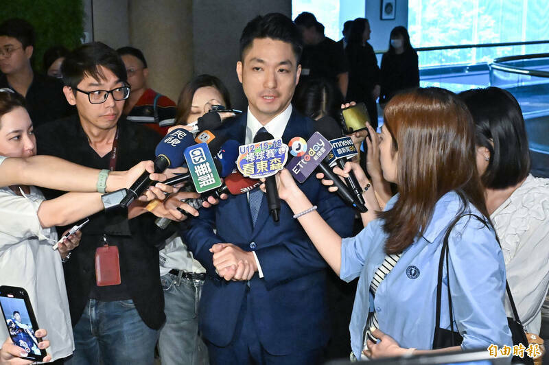 蔣萬安稱「不要只想著快樂在一起」  政院：戲謔發言有失格調