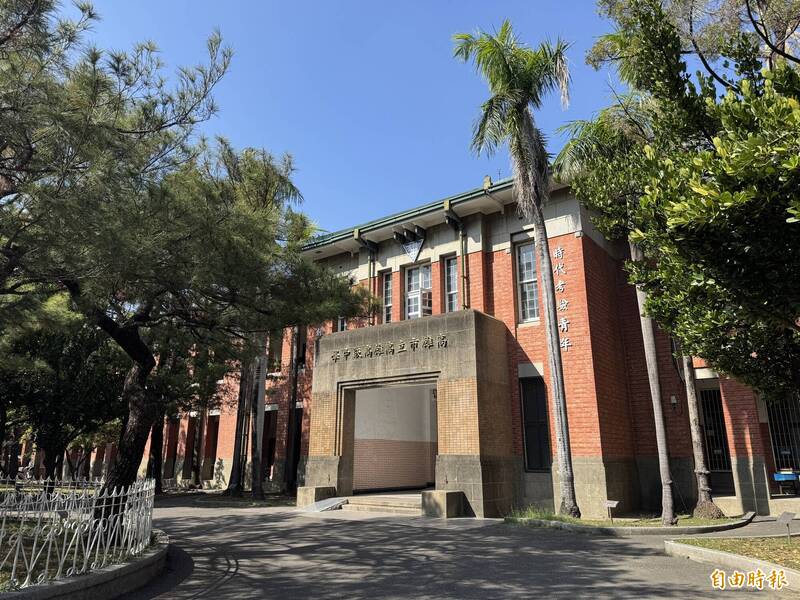 雄中公布今年升大學榜單 353人上頂大、72人錄取醫學系
