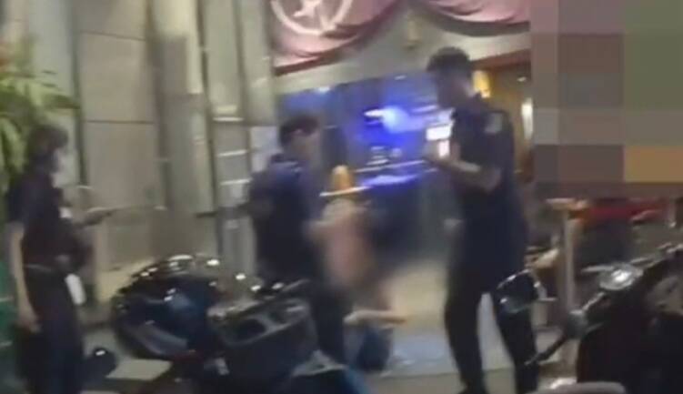 男要求女友戒菸不成 竟當街持掃把追打成傷