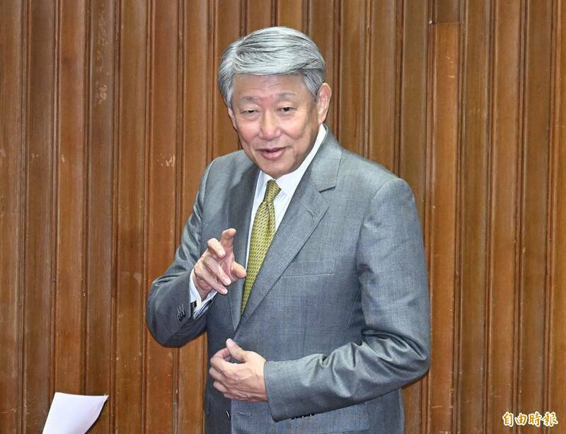 郭智輝被數落卓榮泰「笑而不語」？行政院澄清