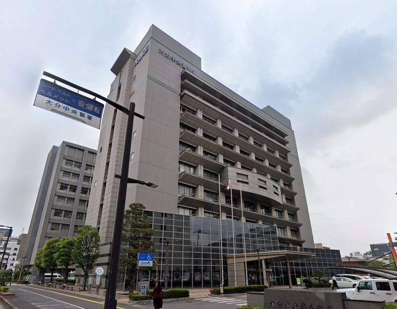 日本20歲男修車「千斤頂突掉落」 慘遭汽車重壓命危