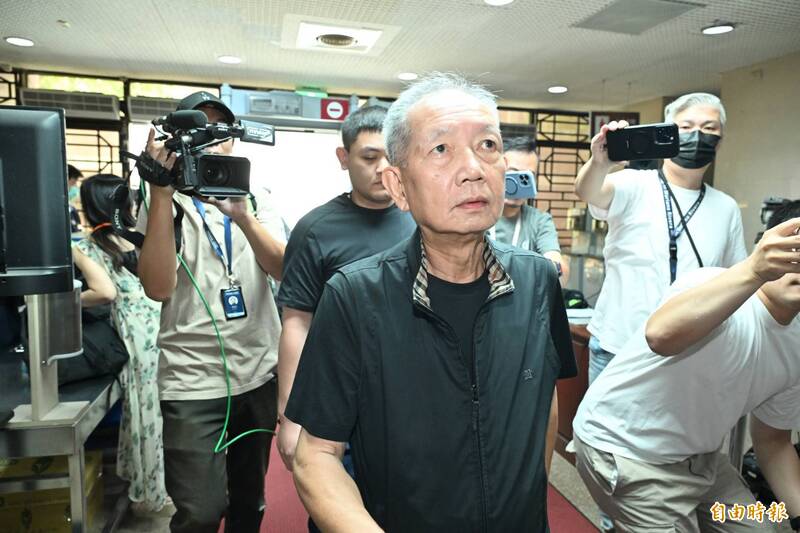 京華城案》柯文哲「騎飛輪收300萬」送錢者邱清章作證