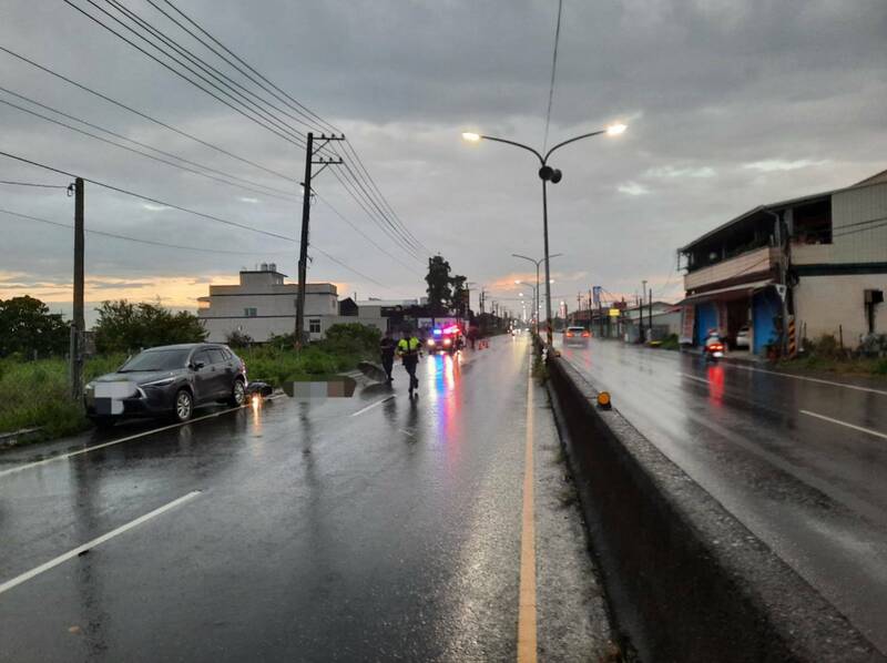 新園鄉臥龍路段昨天發生一起死亡車禍。（警方提供）