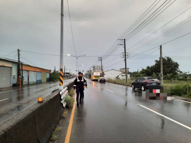 新園鄉臥龍路段昨天發生一起死亡車禍。（警方提供）