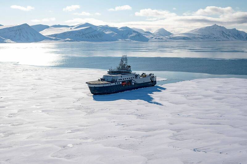 科學家指出，北極海冰過去20年來的融化速度顯著減緩，自2005年以來，海冰範圍並未出現統計上的明顯下降。（法新社檔案照）