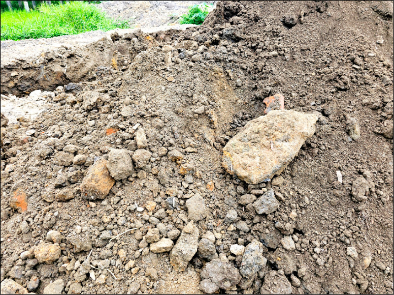 廢棄物南運 濫倒國有地 集團瓦解22人起訴