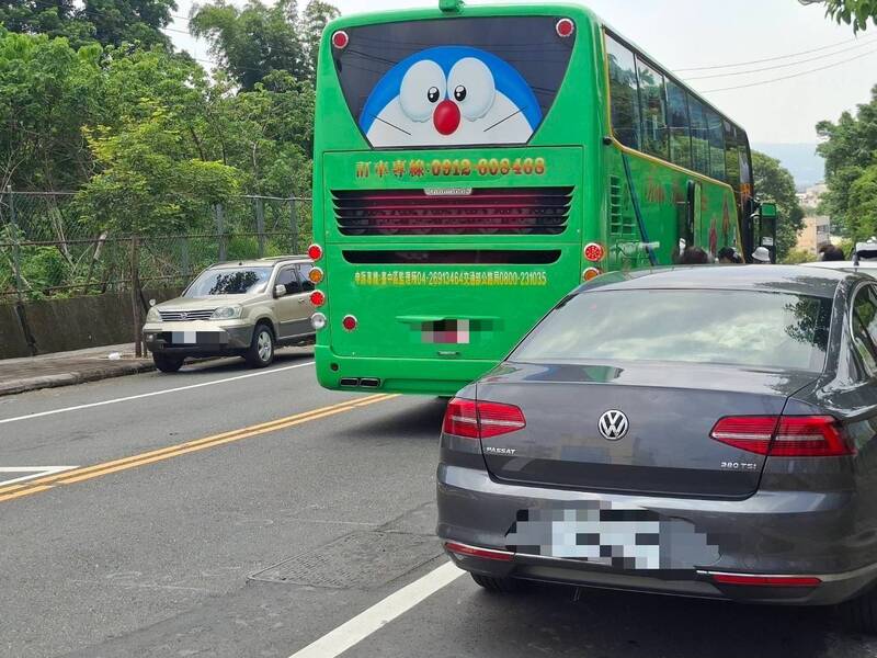 馬文君游顥罷免投票率至中午約25％ 草屯傳遊覽車載人投票