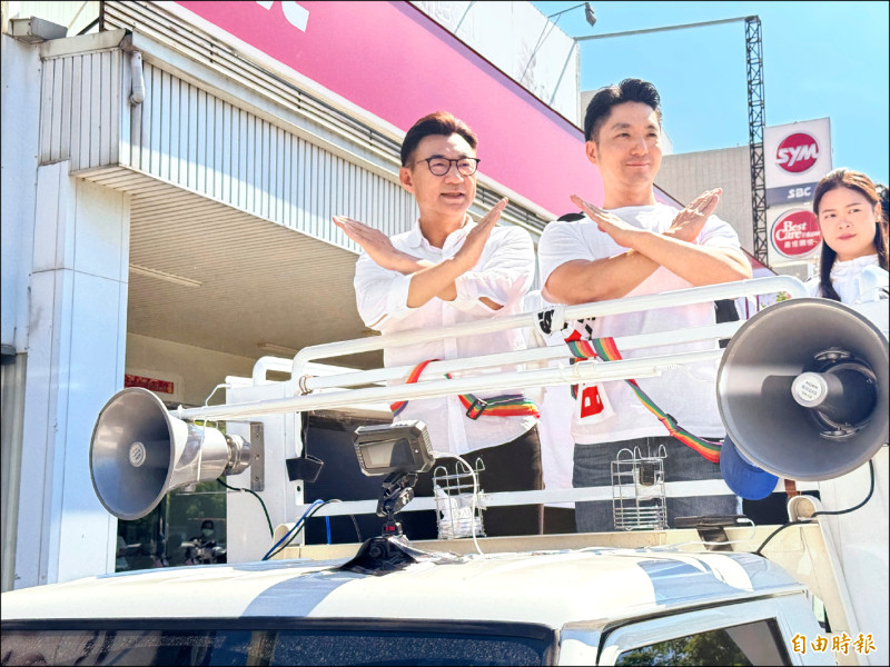 八二三罷免投票》蔣陪江掃街 顏回防沙鹿