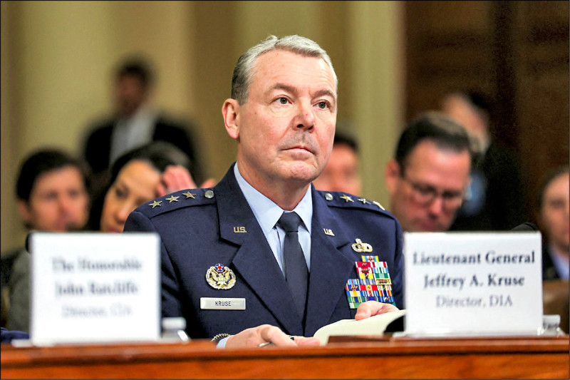 在提出與總統川普主張相悖的伊朗核子設施損害程度初期報告後，國防部情報局（DIA）局長克魯塞廿二日傳出遭解職。（路透）