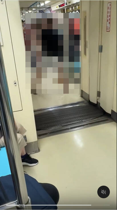 排隊上捷運口角變全武行 2男情緒失控荷包失血