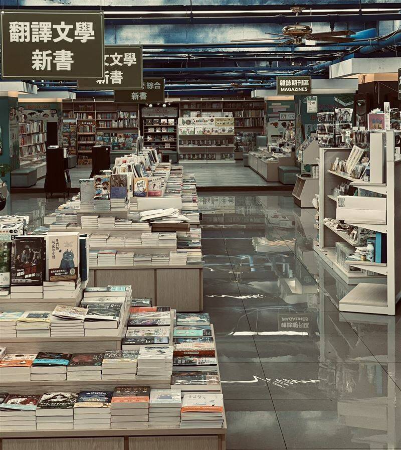 扯！台南政大書城「搶救書本大作戰」天晴竟水淹原因曝