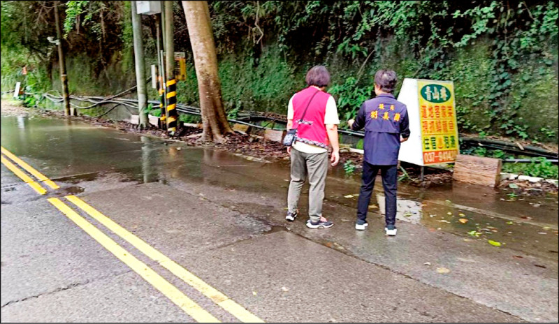 落石積水 泰安錦卦聯絡道獲近千萬改善