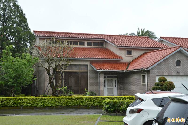 大溪鴻禧山莊、飯店通行權爭議  地主訴請拆看板、交通指引二連敗