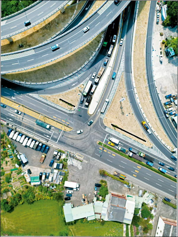 國3銜接台68 匝道入口擬改雙車道
