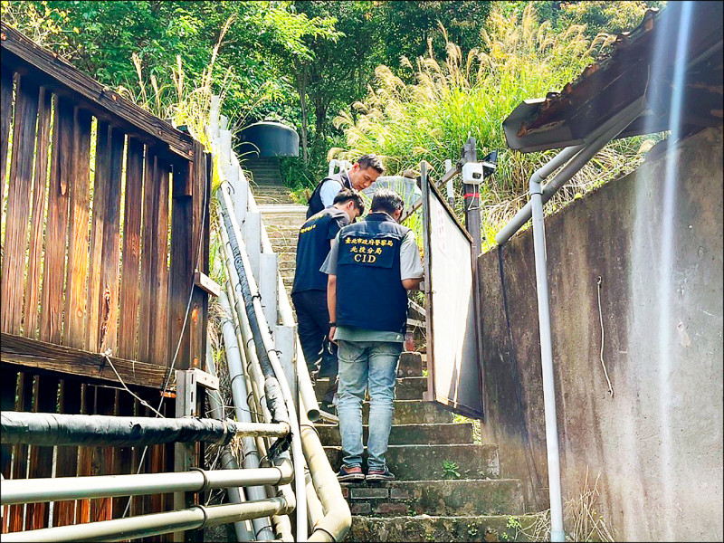北投皇池再傳偷拍 毛巾遮手機 當場被抓