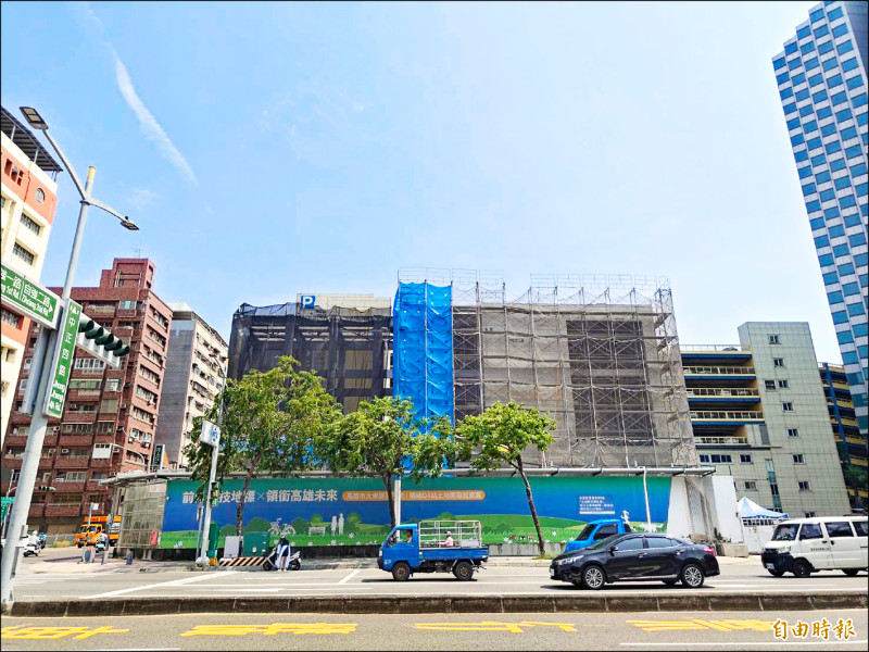 高捷橘線O4聯開案是13件捷運站旁土開案中最早動工的基地。（記者王榮祥攝）